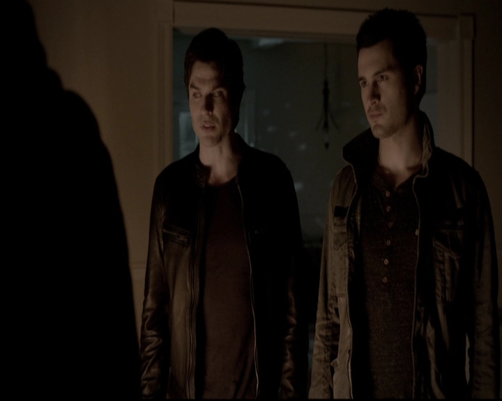 VampireDiariesWorld-dot-org_5x18ResidentEvil1590.jpg