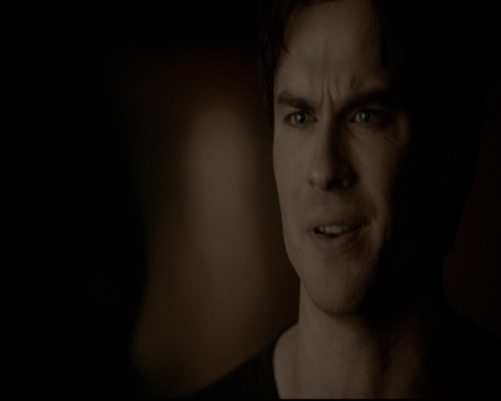 VampireDiariesWorld-dot-org_5x19ManOnFire0059.jpg