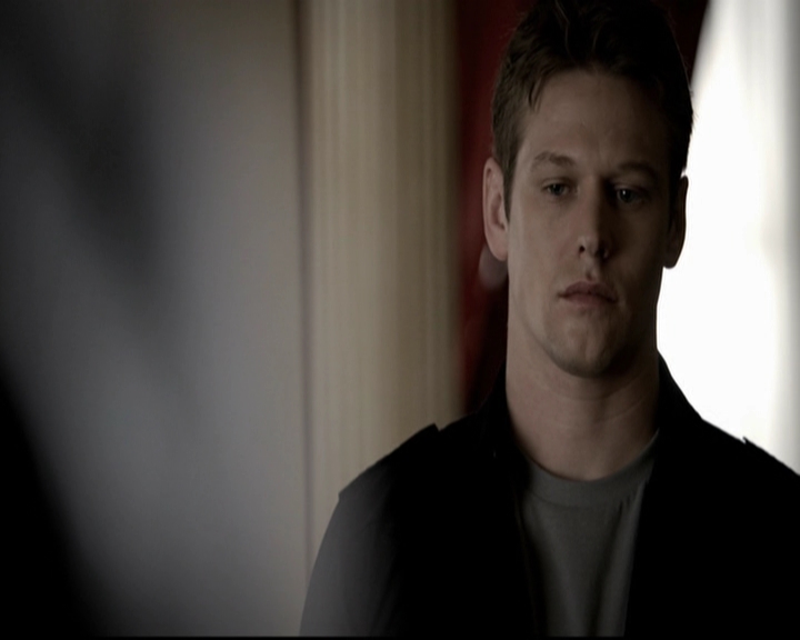 VampireDiariesWorld-dot-org_5x19ManOnFire0214.jpg