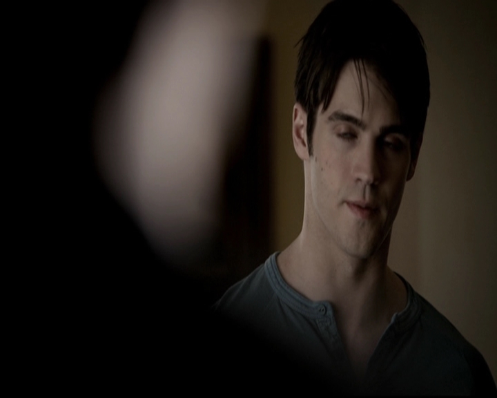 VampireDiariesWorld-dot-org_5x19ManOnFire0218.jpg