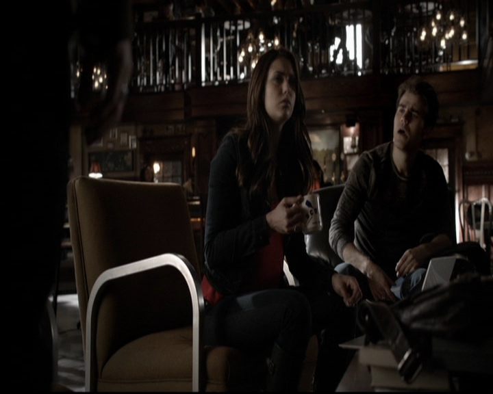 VampireDiariesWorld-dot-org_5x19ManOnFire0391.jpg