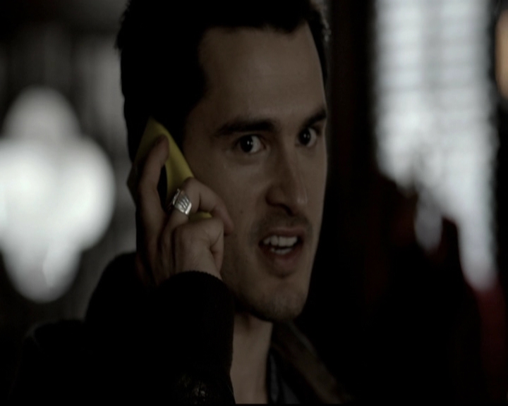 VampireDiariesWorld-dot-org_5x19ManOnFire0667.jpg