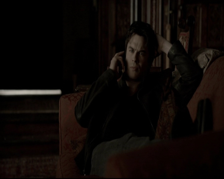 VampireDiariesWorld-dot-org_5x19ManOnFire0671.jpg