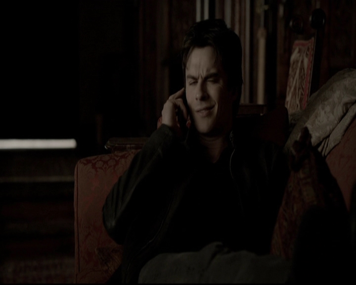 VampireDiariesWorld-dot-org_5x19ManOnFire0683.jpg
