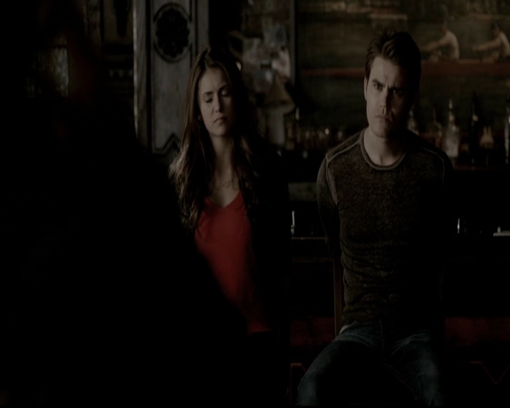 VampireDiariesWorld-dot-org_5x19ManOnFire0685.jpg