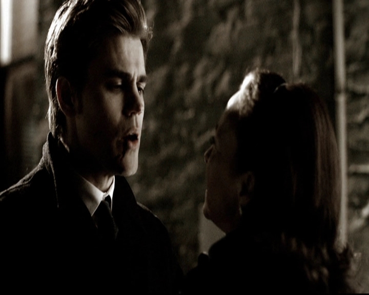 VampireDiariesWorld-dot-org_5x19ManOnFire0774.jpg