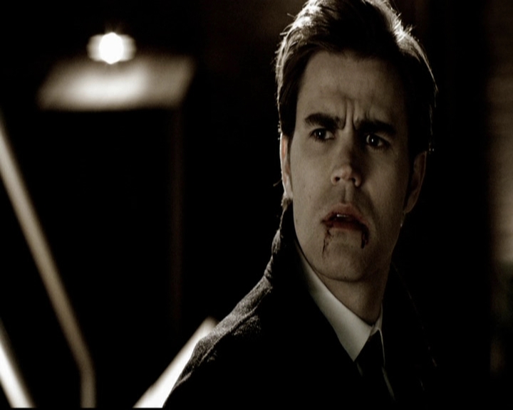 VampireDiariesWorld-dot-org_5x19ManOnFire0787.jpg