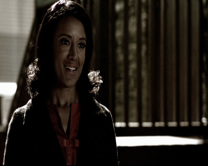 VampireDiariesWorld-dot-org_5x19ManOnFire0790.jpg