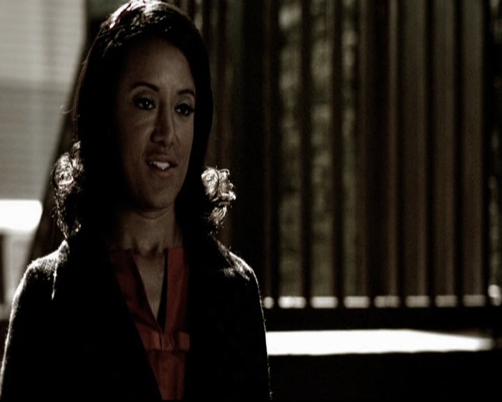 VampireDiariesWorld-dot-org_5x19ManOnFire0791.jpg