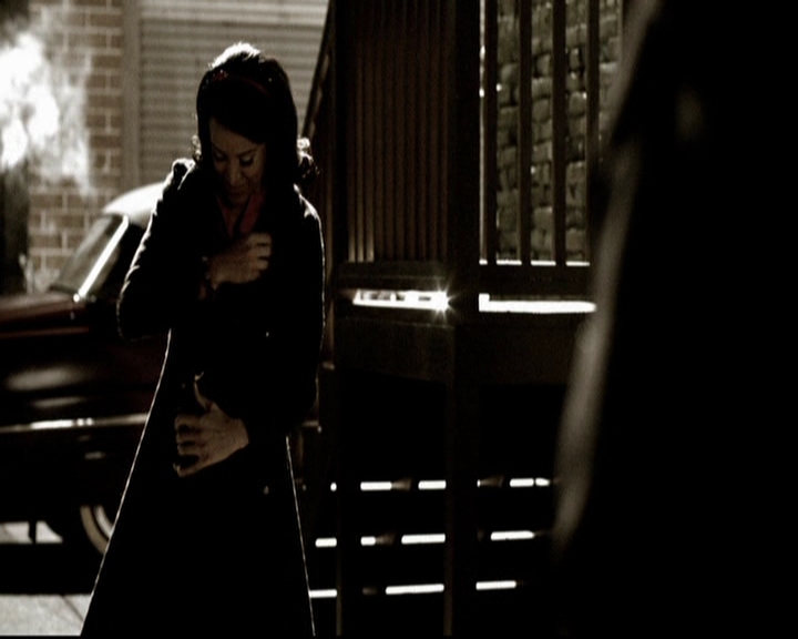 VampireDiariesWorld-dot-org_5x19ManOnFire0794.jpg