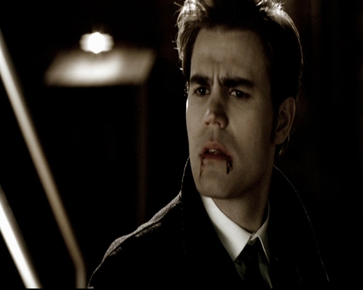 VampireDiariesWorld-dot-org_5x19ManOnFire0796.jpg