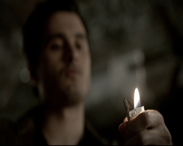 VampireDiariesWorld-dot-org_5x19ManOnFire1044.jpg