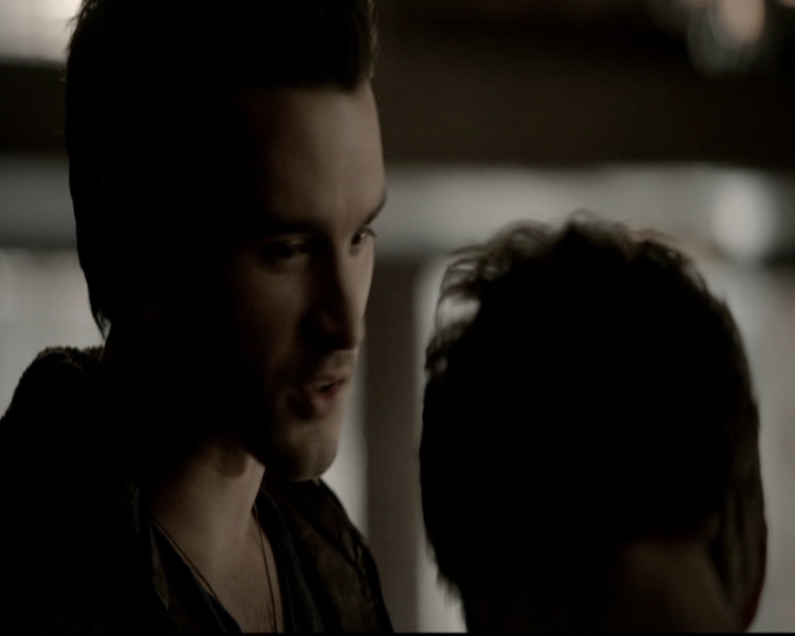 VampireDiariesWorld-dot-org_5x19ManOnFire1057.jpg