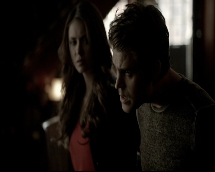 VampireDiariesWorld-dot-org_5x19ManOnFire1159.jpg