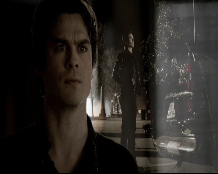 VampireDiariesWorld-dot-org_5x19ManOnFire1168.jpg