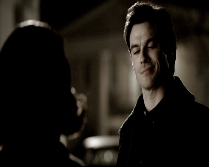 VampireDiariesWorld-dot-org_5x19ManOnFire1175.jpg