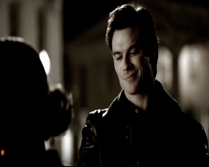 VampireDiariesWorld-dot-org_5x19ManOnFire1179.jpg