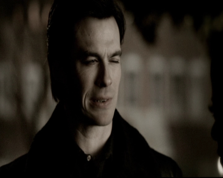 VampireDiariesWorld-dot-org_5x19ManOnFire1221.jpg