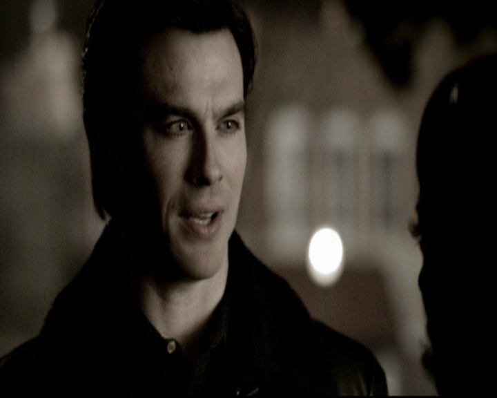 VampireDiariesWorld-dot-org_5x19ManOnFire1225.jpg