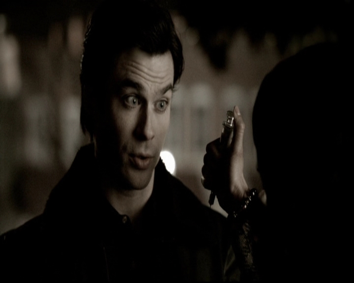 VampireDiariesWorld-dot-org_5x19ManOnFire1236.jpg