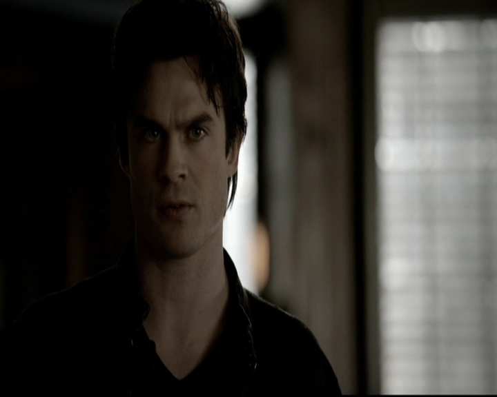 VampireDiariesWorld-dot-org_5x19ManOnFire1280.jpg