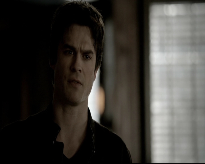 VampireDiariesWorld-dot-org_5x19ManOnFire1289.jpg