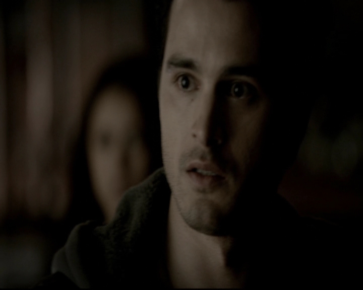 VampireDiariesWorld-dot-org_5x19ManOnFire1311.jpg