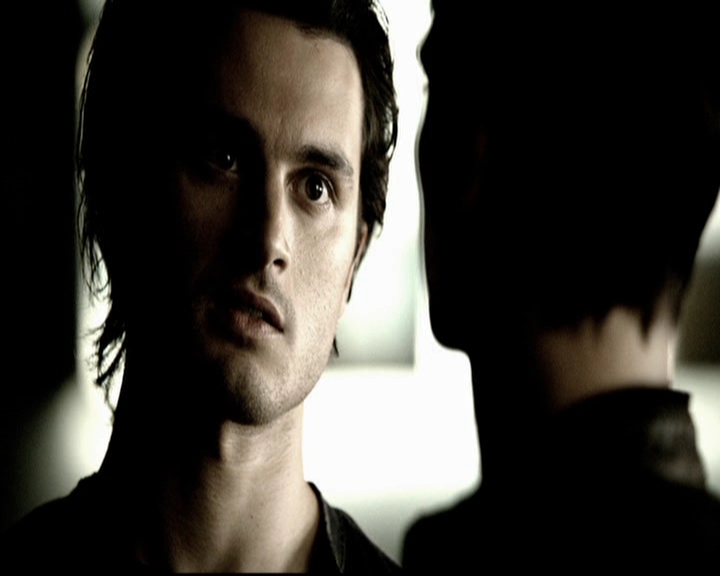 VampireDiariesWorld-dot-org_5x19ManOnFire1334.jpg