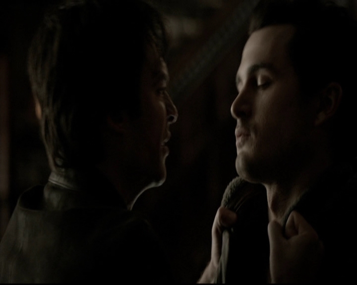 VampireDiariesWorld-dot-org_5x19ManOnFire1339.jpg