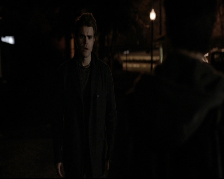 VampireDiariesWorld-dot-org_5x19ManOnFire1599.jpg