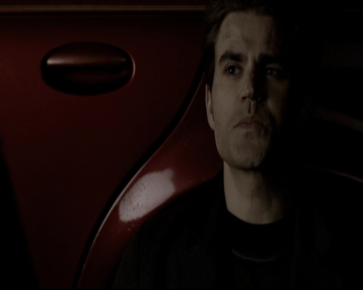 VampireDiariesWorld-dot-org_5x19ManOnFire1746.jpg