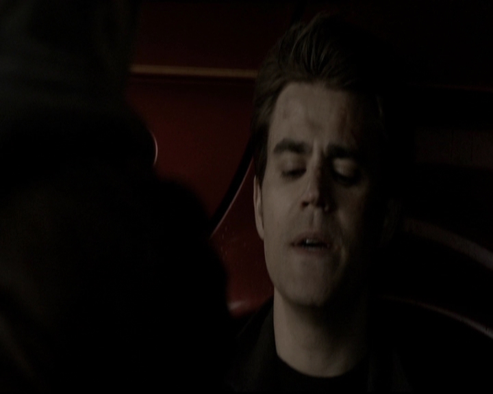 VampireDiariesWorld-dot-org_5x19ManOnFire1748.jpg