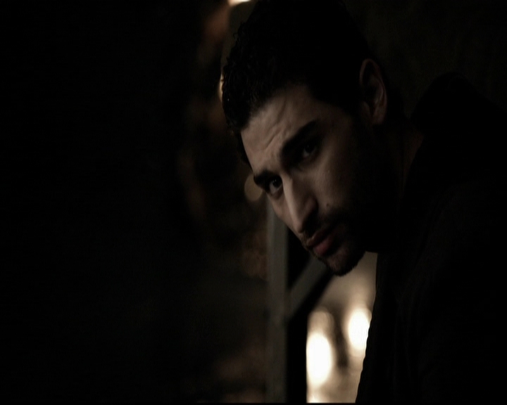 VampireDiariesWorld-dot-org_5x19ManOnFire2084.jpg