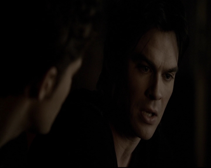 VampireDiariesWorld-dot-org_5x19ManOnFire2195.jpg