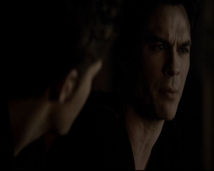 VampireDiariesWorld-dot-org_5x19ManOnFire2197.jpg