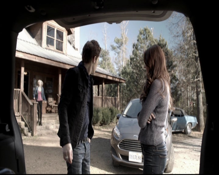 VampireDiariesWorld-dot-org_5x20WhatLiesBeneath0365.jpg