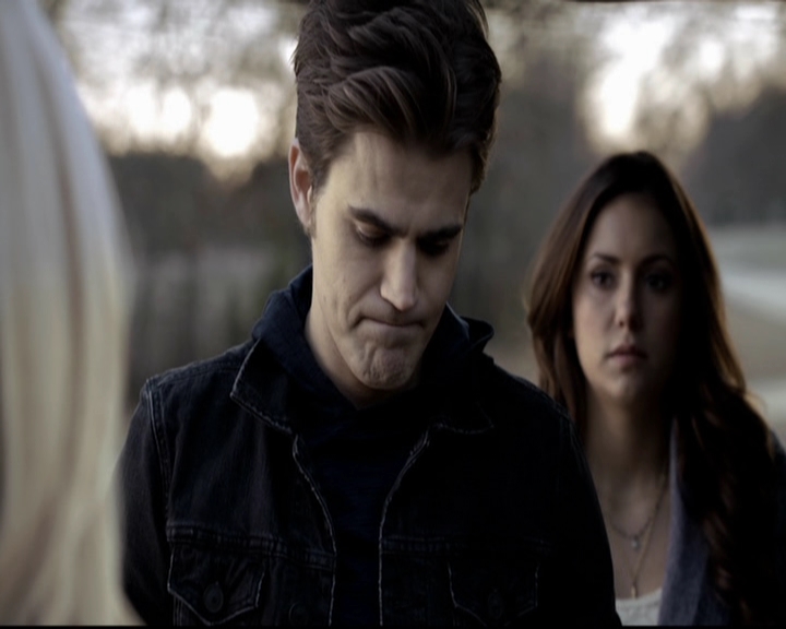 VampireDiariesWorld-dot-org_5x20WhatLiesBeneath0372.jpg