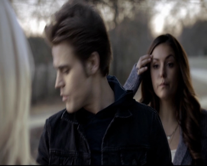 VampireDiariesWorld-dot-org_5x20WhatLiesBeneath0378.jpg