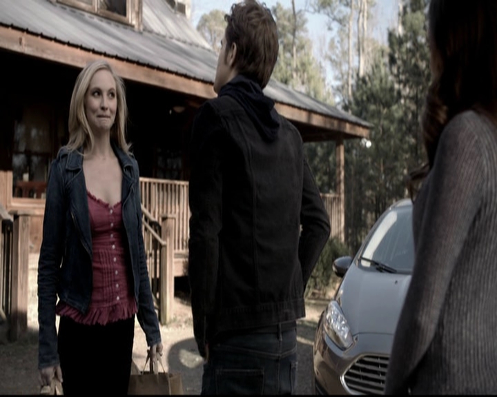 VampireDiariesWorld-dot-org_5x20WhatLiesBeneath0383.jpg