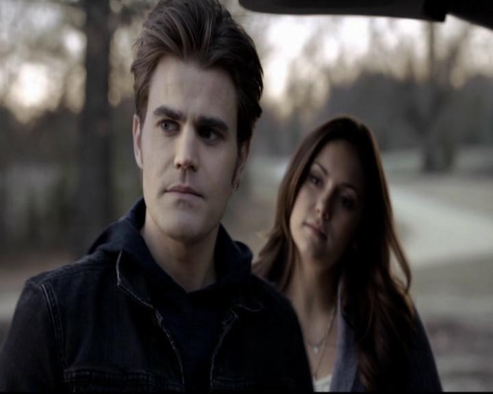 VampireDiariesWorld-dot-org_5x20WhatLiesBeneath0389.jpg