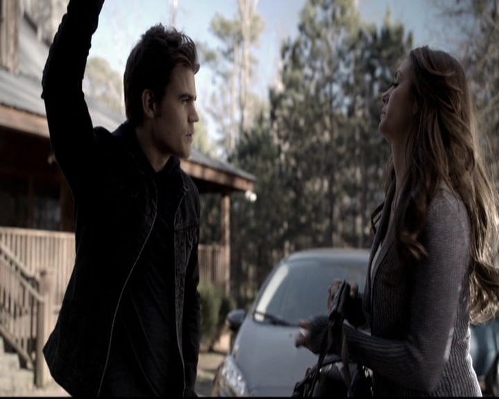 VampireDiariesWorld-dot-org_5x20WhatLiesBeneath0396.jpg