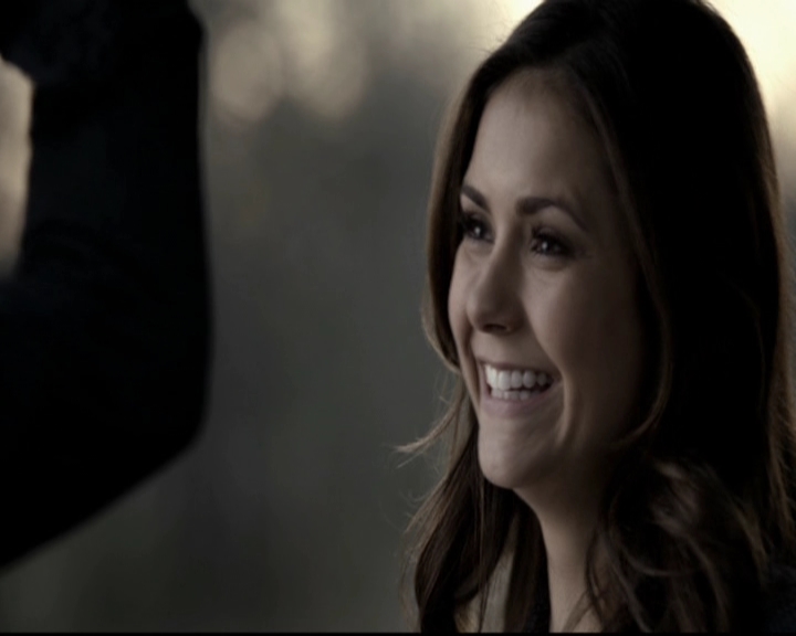 VampireDiariesWorld-dot-org_5x20WhatLiesBeneath0417.jpg