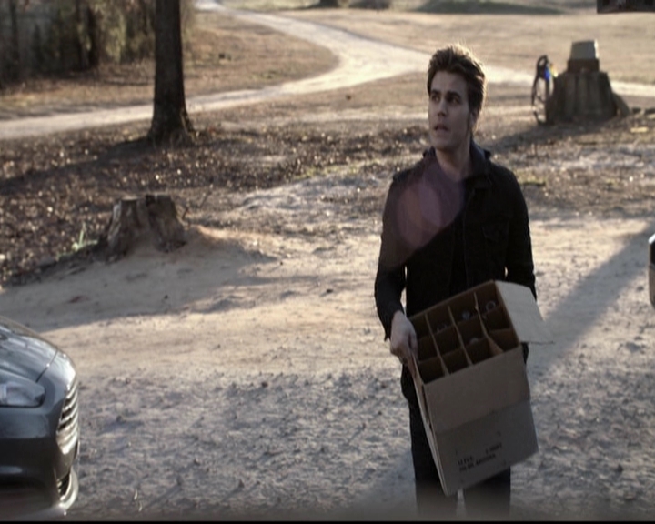 VampireDiariesWorld-dot-org_5x20WhatLiesBeneath0429.jpg