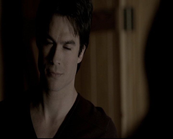 VampireDiariesWorld-dot-org_5x20WhatLiesBeneath0535.jpg