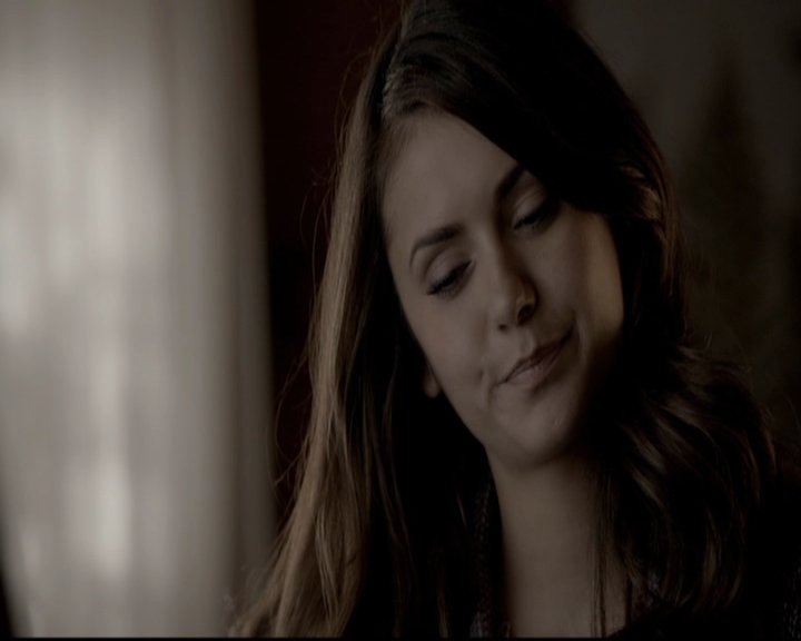 VampireDiariesWorld-dot-org_5x20WhatLiesBeneath0539.jpg