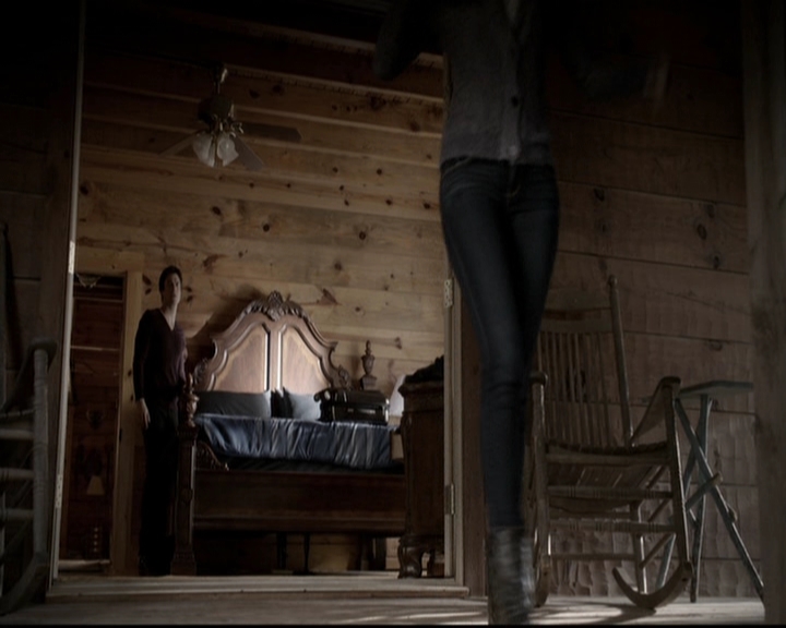 VampireDiariesWorld-dot-org_5x20WhatLiesBeneath0572.jpg