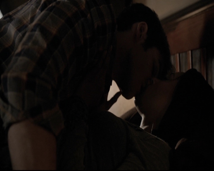 VampireDiariesWorld-dot-org_5x20WhatLiesBeneath0580.jpg