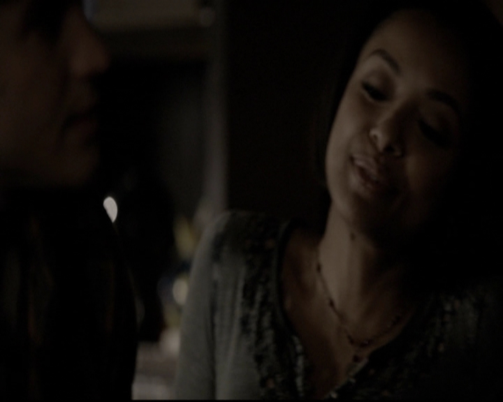 VampireDiariesWorld-dot-org_5x20WhatLiesBeneath0591.jpg