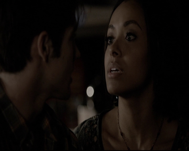 VampireDiariesWorld-dot-org_5x20WhatLiesBeneath0601.jpg