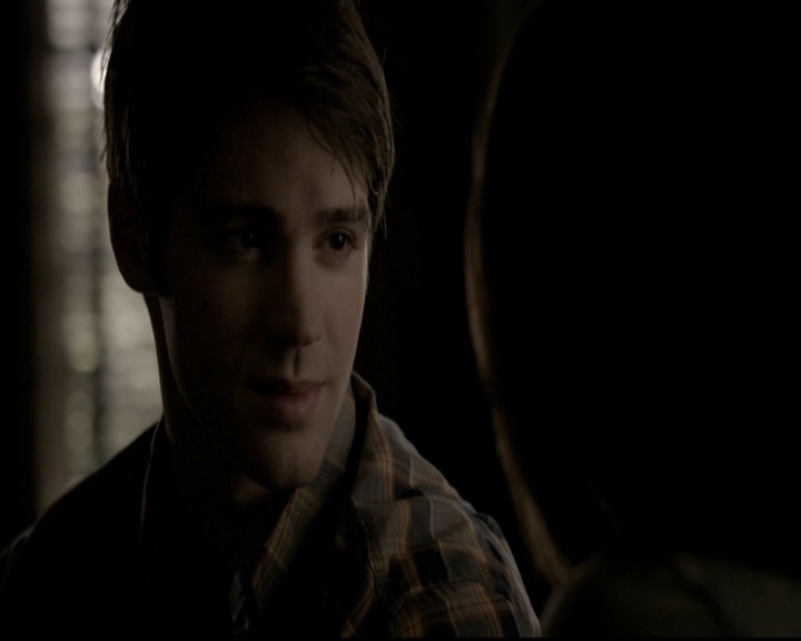 VampireDiariesWorld-dot-org_5x20WhatLiesBeneath0605.jpg